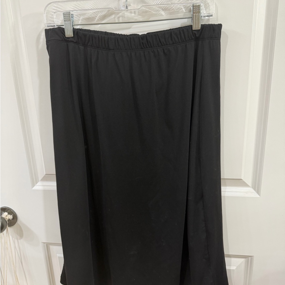 Black Women’s Elastic Waist skirt with attached leggings
